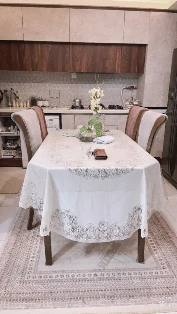 فروش میز ناهار خوری ۴ نفره چوب|میز و صندلی غذاخوری|فسا, |دیوار