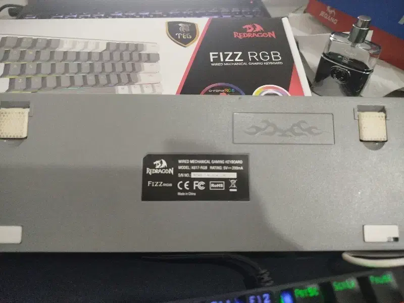 کیبورد رد دراگون K617fizz سوئیچ قرمز|قطعات و لوازم جانبی رایانه|تهران, نازی‌آباد|دیوار