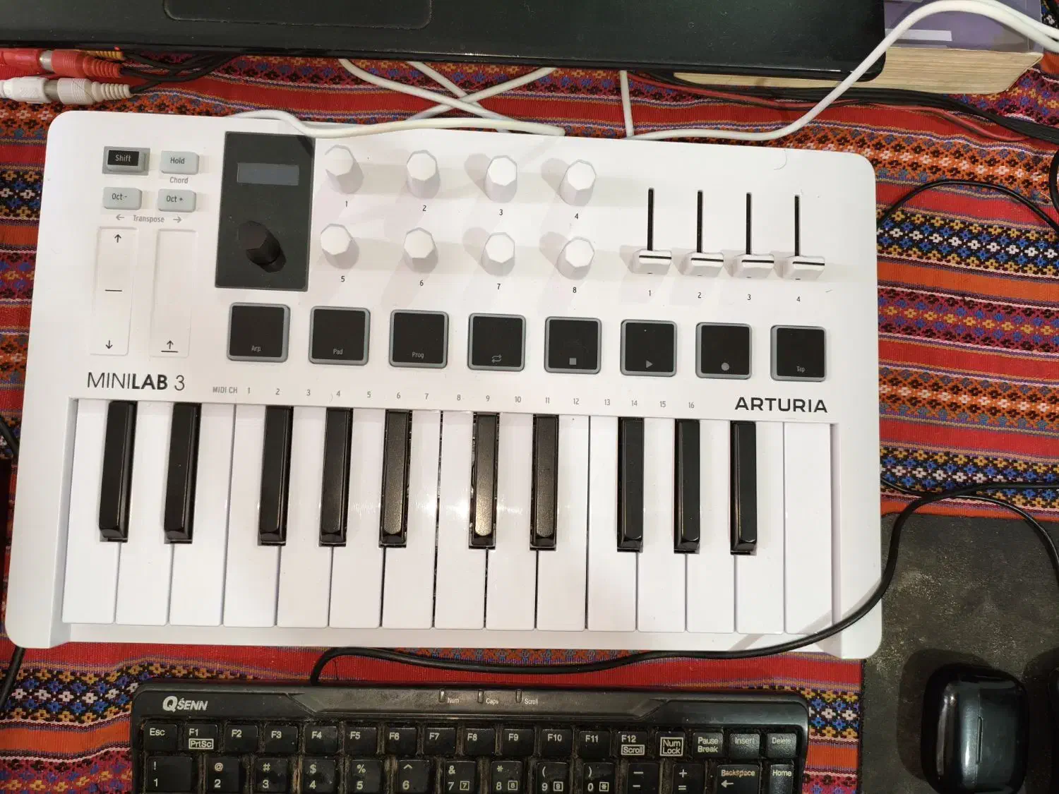 میدی کیبورد arturia minilab 3|پیانو، کیبورد، آکاردئون|محمودآباد, |دیوار