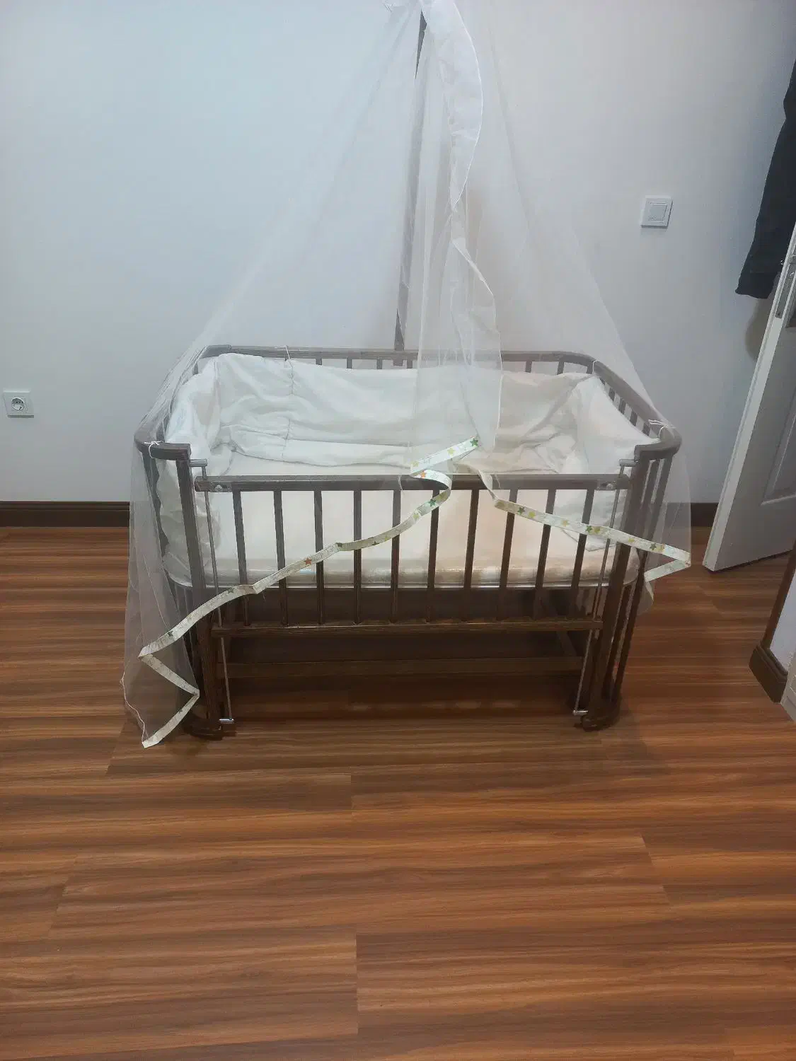 گهواره کنار تخت مادر|تخت و صندلی بچه|محمدشهر, ولدآباد|دیوار