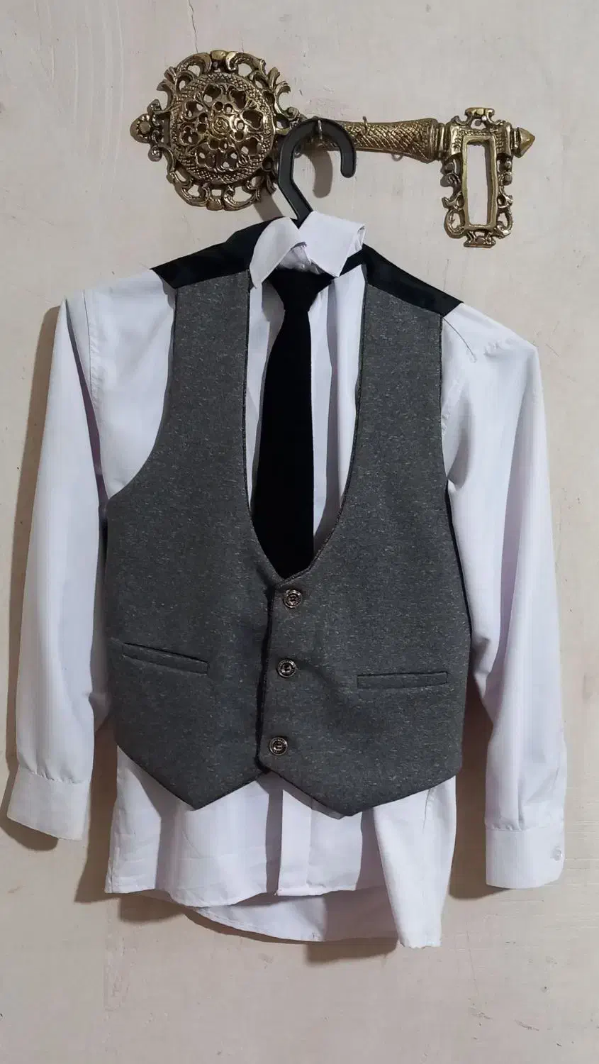 کت و شلوار|لباس|زنجانرود, |دیوار