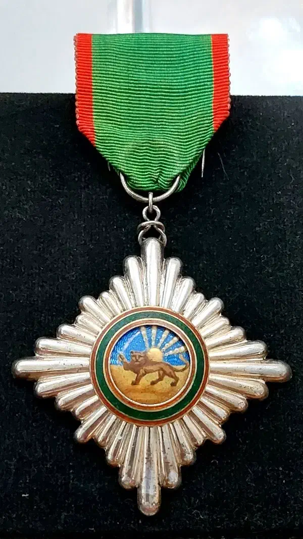 مدال|کلکسیون سکه، تمبر، اسکناس|شهریار, شهرک وائین|دیوار