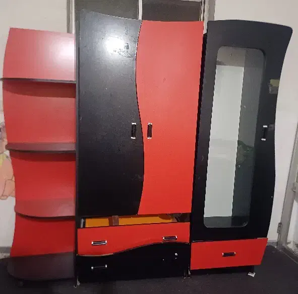 کمد کودک سالم فقط کشوش ریلش خراب شده|اسباب و اثاث بچه|ساری, |دیوار