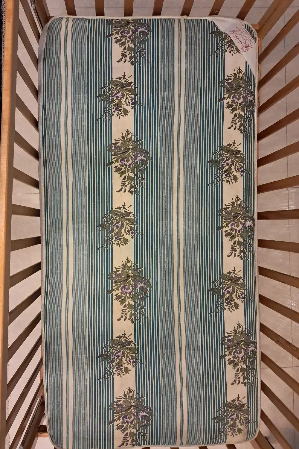 تخت خواب کودک|تخت و صندلی بچه|تهران, قزل قلعه|دیوار