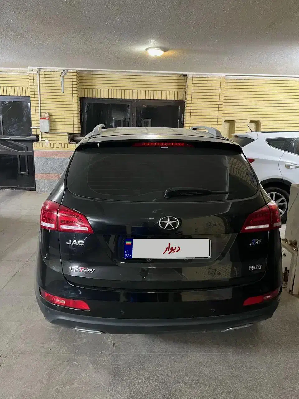 جک s5 مشکی بدون رنگ|خودرو سواری و وانت|قم, الغدیر|دیوار