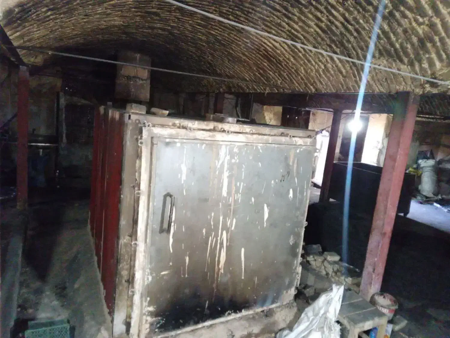 دستگاه زغال حبه|ماشینآلات صنعتی|کاشان, کارگر|دیوار