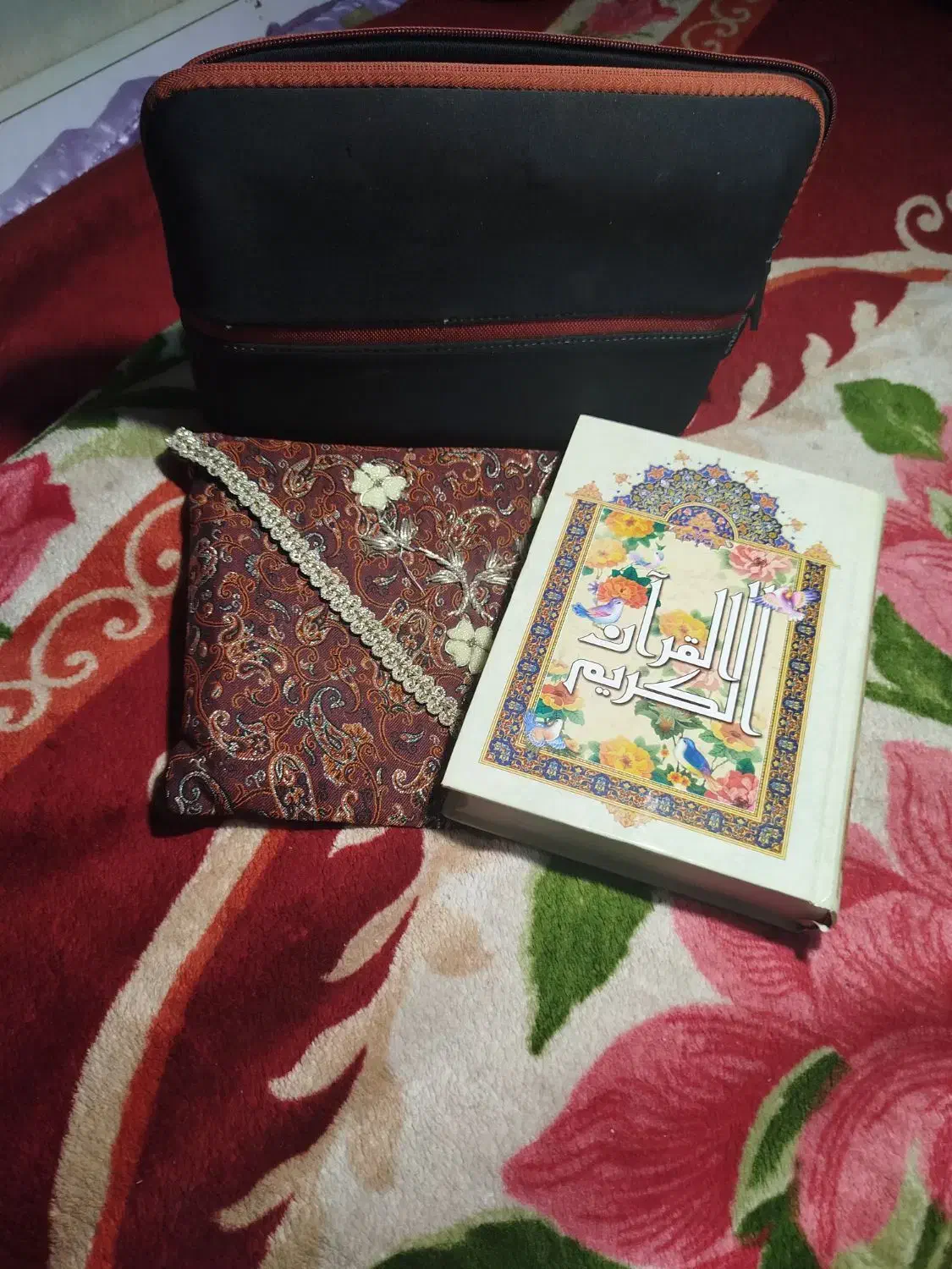 پک کامل قرآن وکیف چرمی و قلم بصیرو قرآن کریم کیف|کتاب و مجله مذهبی|گلبهار, شهر جدید گلبهار|دیوار