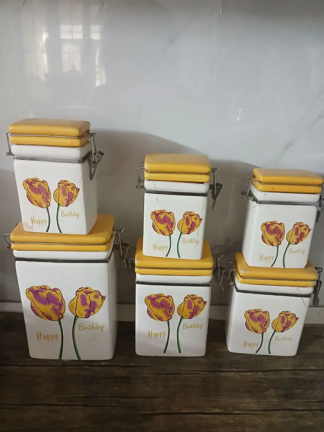 پاسماوری گلدار|ظروف نگهدارنده، پلاستیکی، یکبارمصرف|نیشابور, هفده شهریور|دیوار