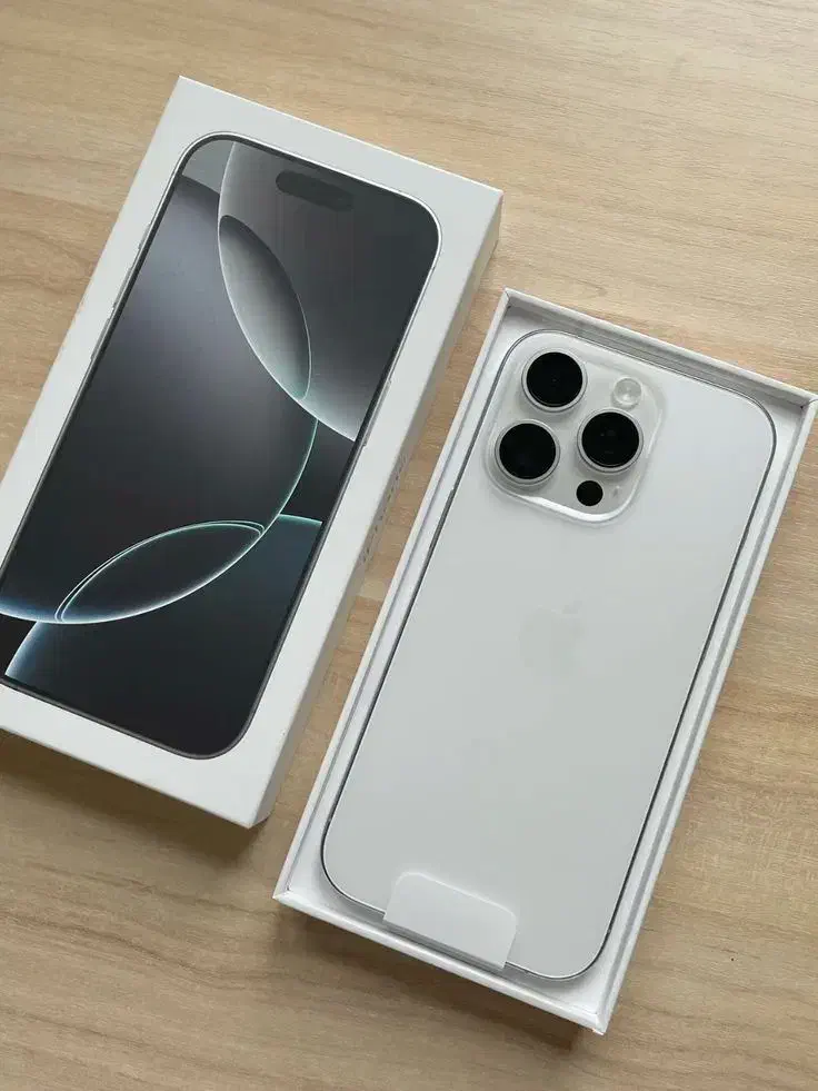 16pro max/با یک برگه چک/اقساطی|موبایل|یزد, |دیوار