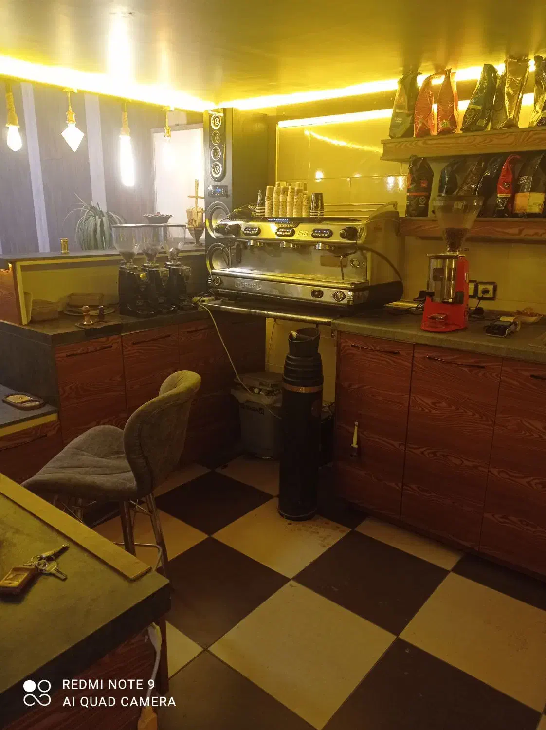 وسایل کامل کافه|کافی‌شاپ و رستوران|شیراز, گویم|دیوار