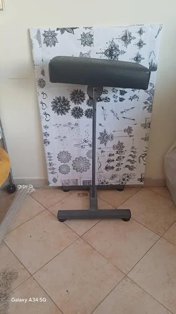 تخت تاشو تتو|آرایشگاه و سالن‌های زیبایی|تهران, نیروی دریایی|دیوار