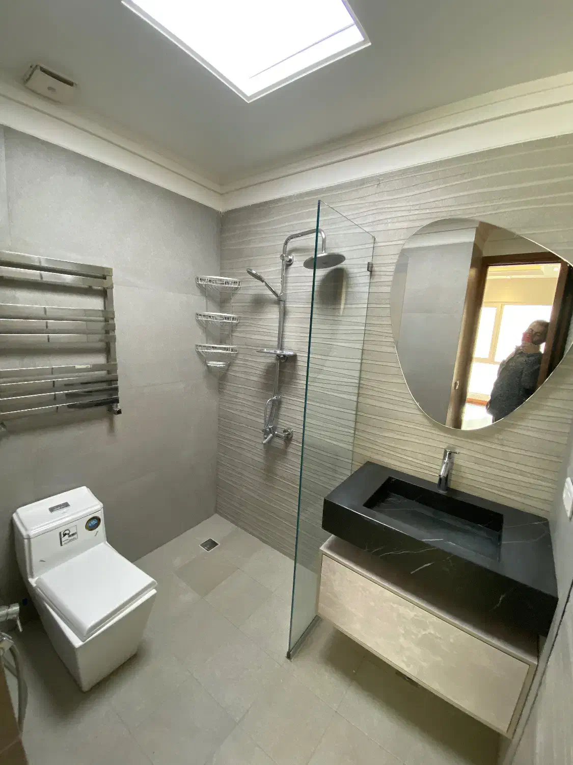 اجاره واحد ۱۶۰متری الهیه ۳خواب نوساز زیر قیمت