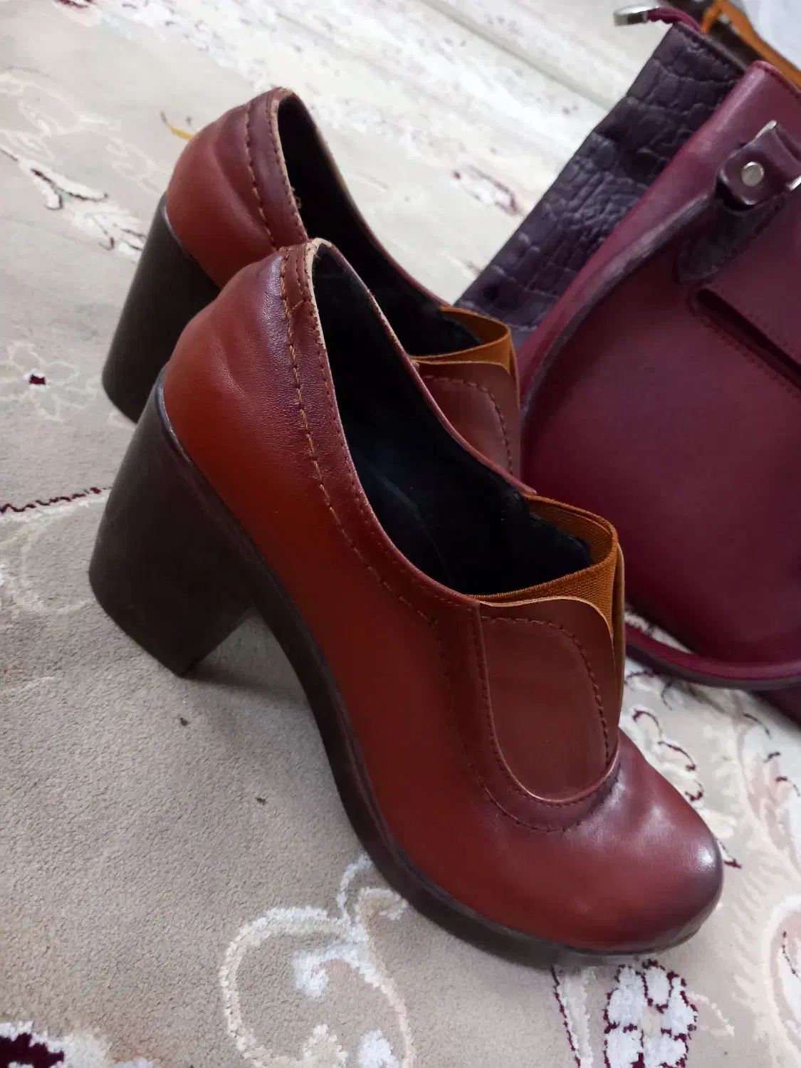 کیف و کفش|کیف، کفش، کمربند|بروجرد, |دیوار