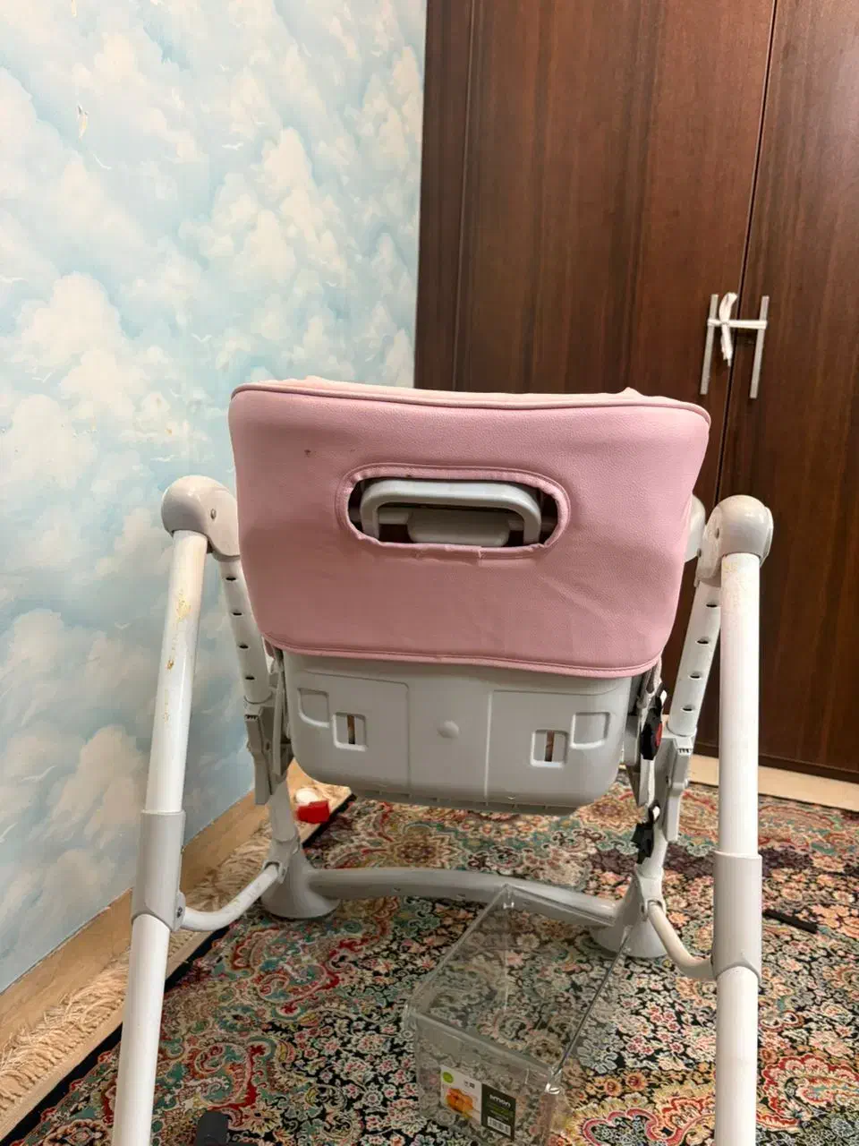 میز غذا خوری کودک مارک زویه|اسباب و اثاث بچه|سیاهکل, |دیوار