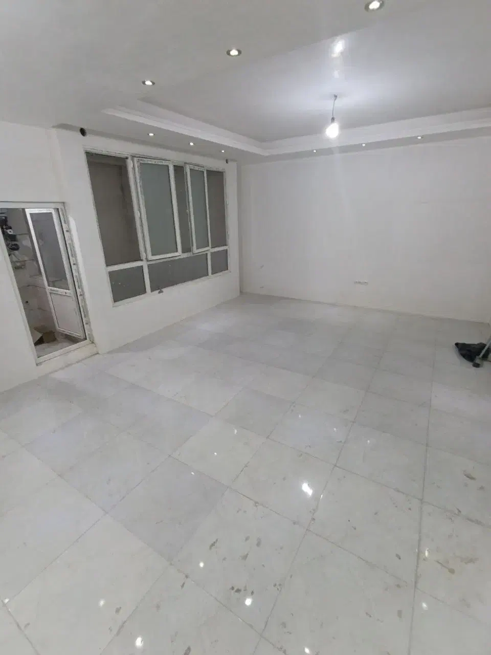 فروش واحد قولنامه ای 77 متر خام با پارکینگ|فروش آپارتمان|نسیم‌شهر, |دیوار