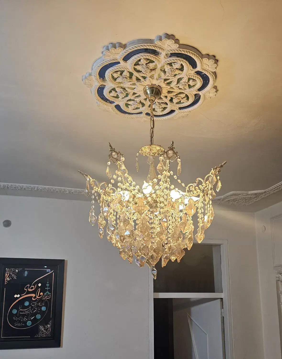 فروش لوستر کریستال برنجی ۸ شاخه بدون تغییر رنگ|لوستر و چراغ آویز|آبادان, |دیوار