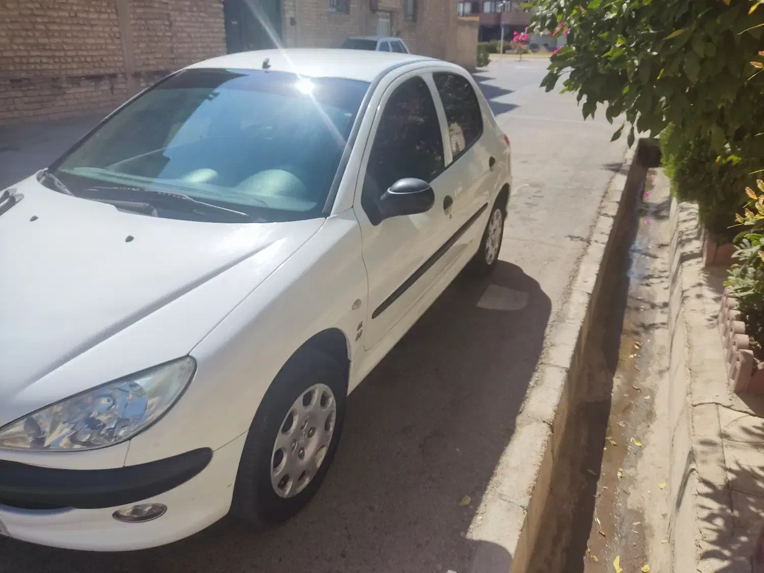 206تیپ2|خودرو سواری و وانت|شیراز, عادل آباد|دیوار