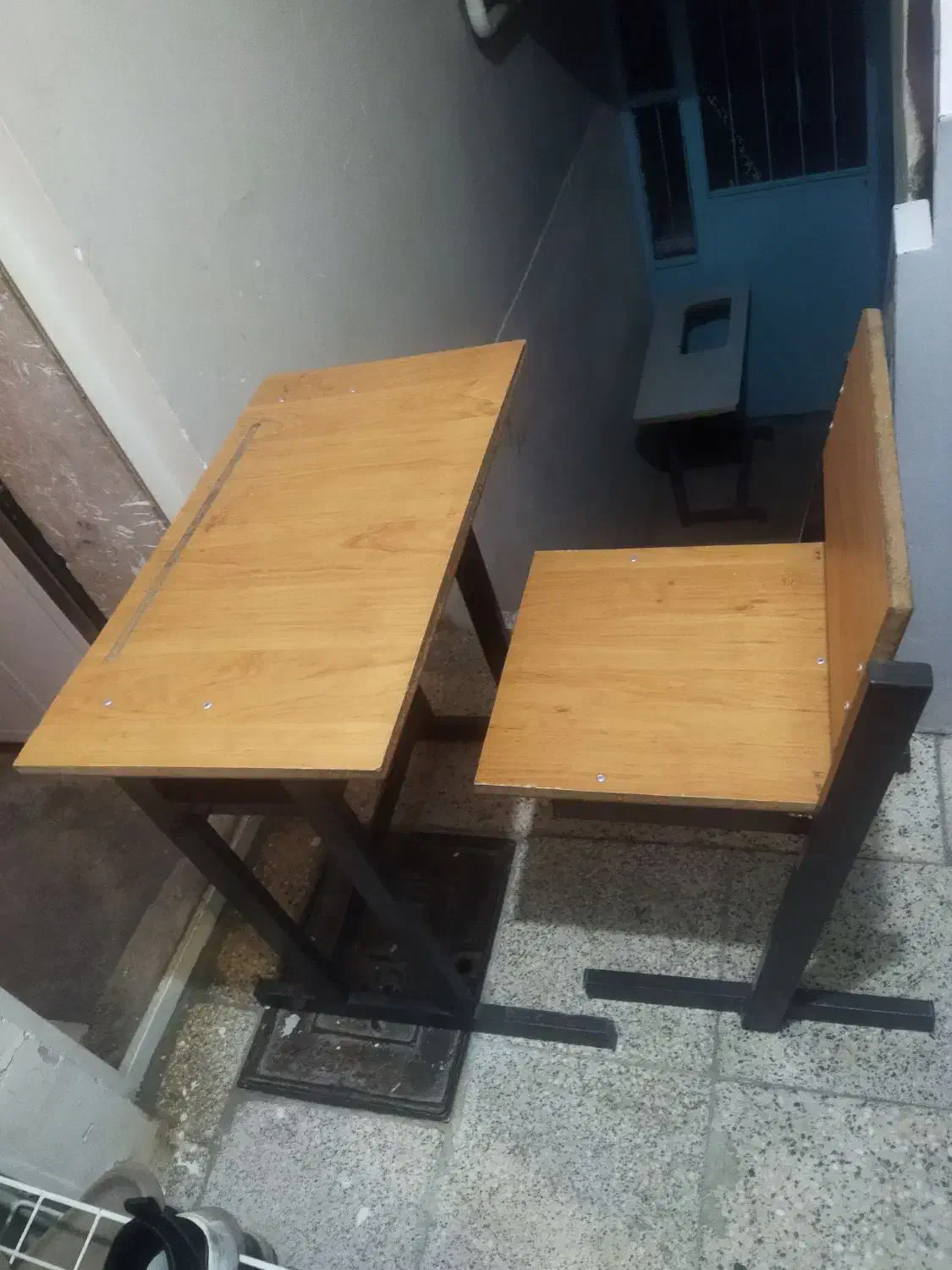 نیمکت مدرسه تک نفره|صندلی و نیمکت|ارومیه, |دیوار