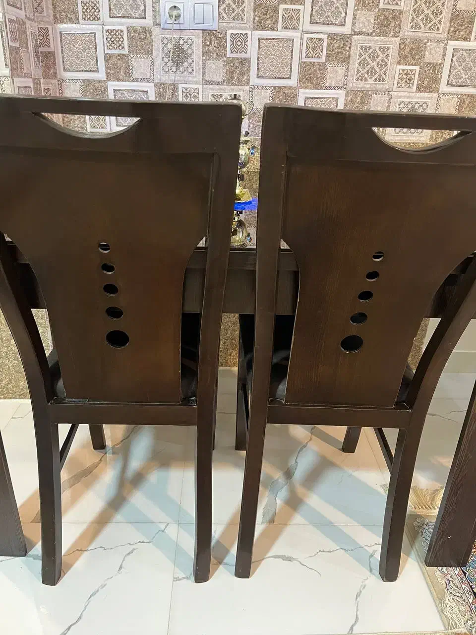 میزناهار خوری۴نفره|میز و صندلی غذاخوری|مهاجران, |دیوار