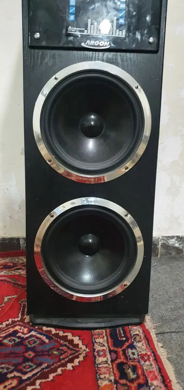 باند بزرگ اسپیکر ۱۰۸ قد فلشخور نیست|سیستم صوتی خانگی|همدان, |دیوار