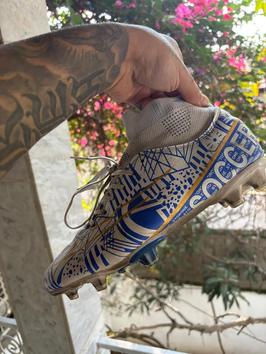 کتونی خارجی فوتبال سایز ۴۴|کیف، کفش، کمربند|بندر انزلی, آذربایجان|دیوار