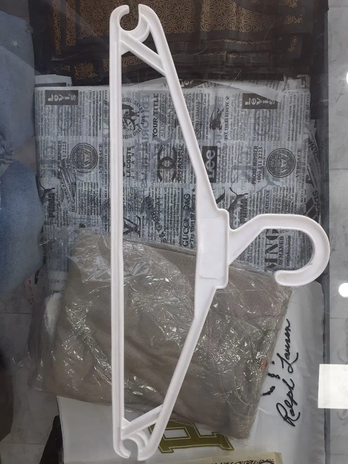 چوبکار چوب لباس|فروشگاه و مغازه|خسروشاه, |دیوار