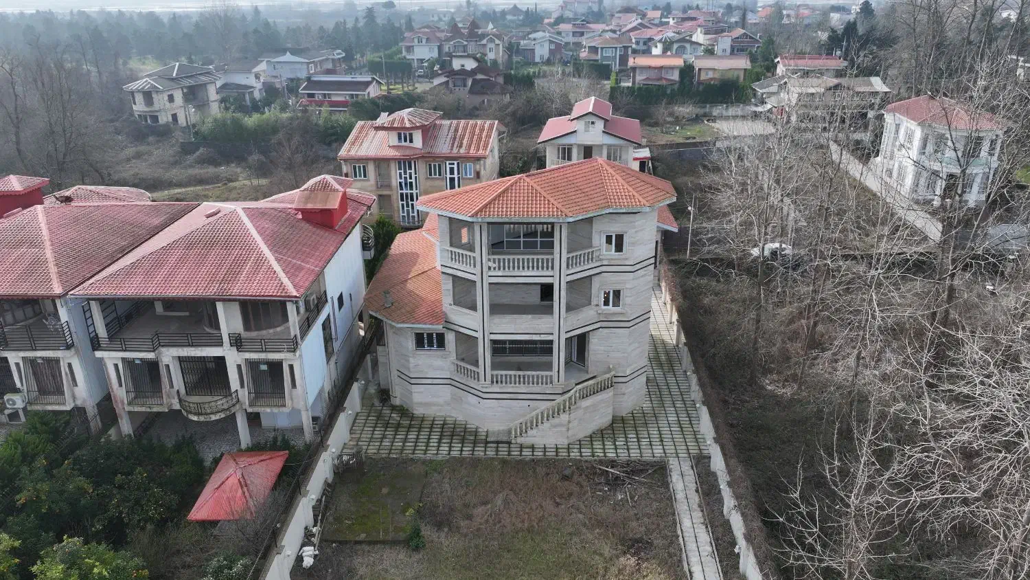 فروش ویلاباغ 1100متری لاکچری/ساحل بندرکیاشهر|فروش خانه و ویلا|کیاشهر, |دیوار