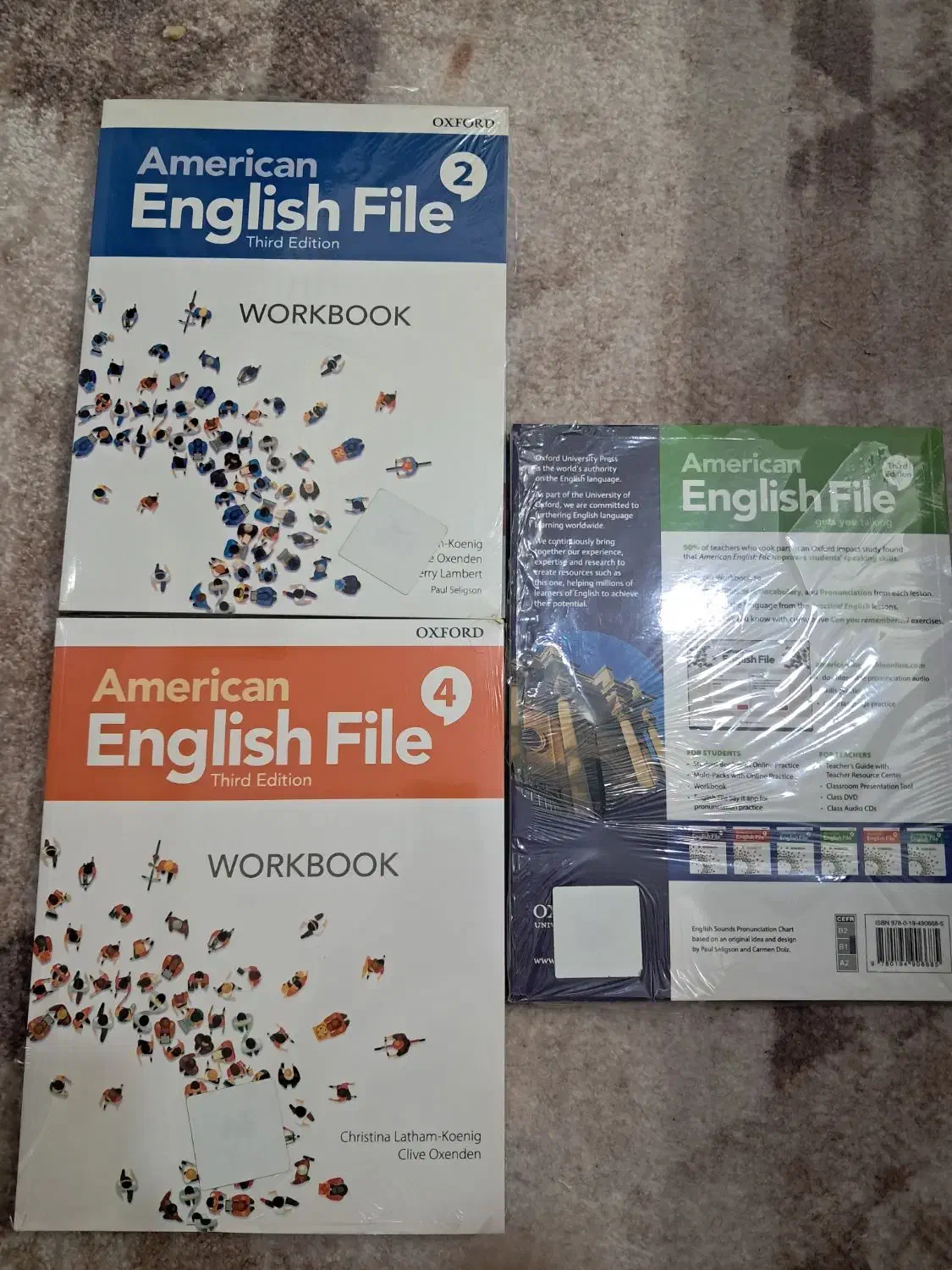 کتاب زبان American English file آکبند|کتاب و مجله آموزشی|اصفهان, مسجد مصلی|دیوار