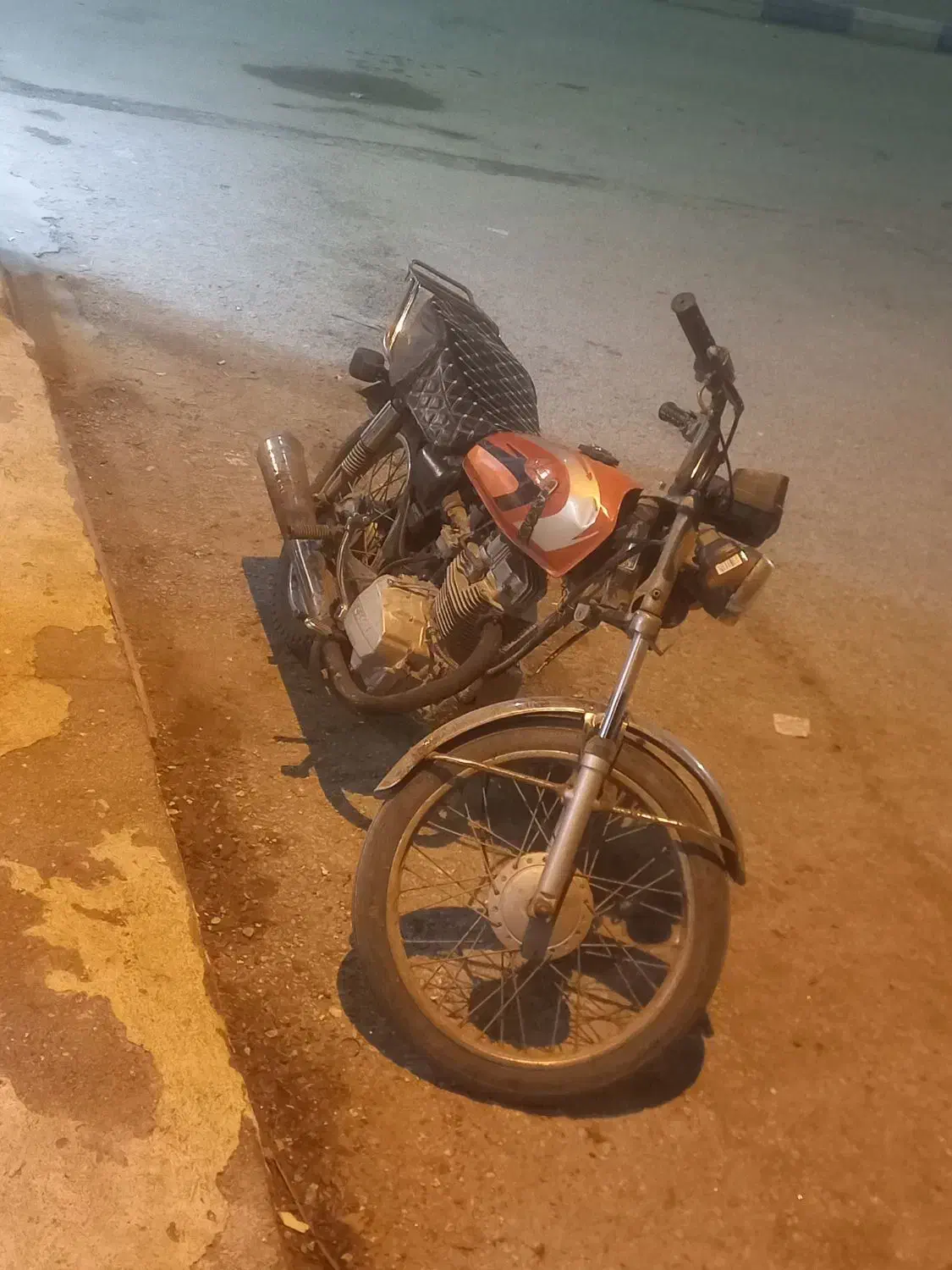 هندا۱۲۵|موتورسیکلت|هرمز, |دیوار