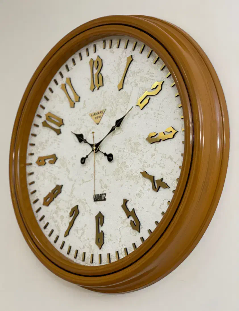 ساعت دیواری بزرگ در چند طرح|ساعت دیواری و تزئینی|کرج, شهرک بنفشه|دیوار