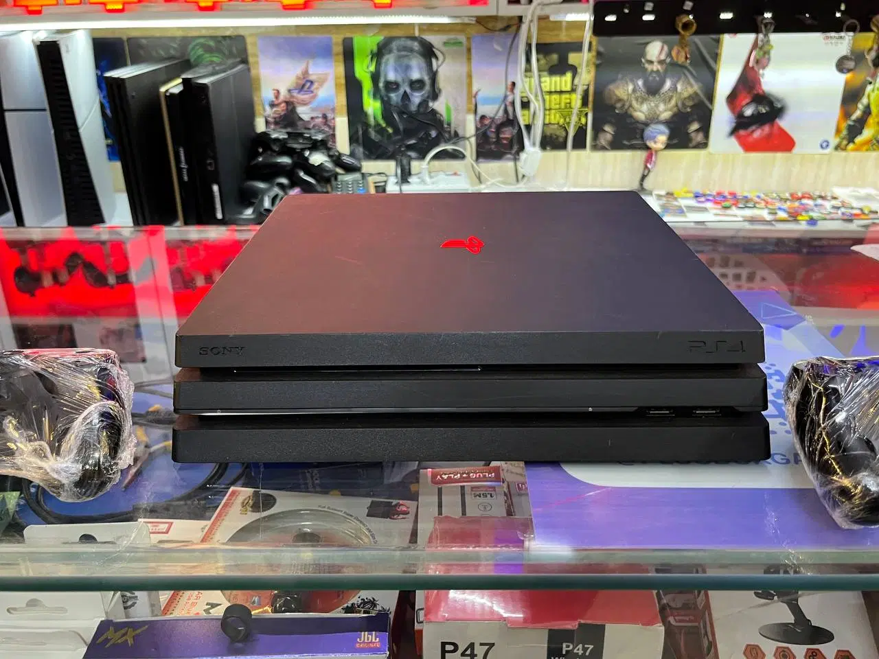 ps4 pro|کنسول، بازی ویدئویی و آنلاین|مشهد, فرهنگیان (شهرک غرب)|دیوار
