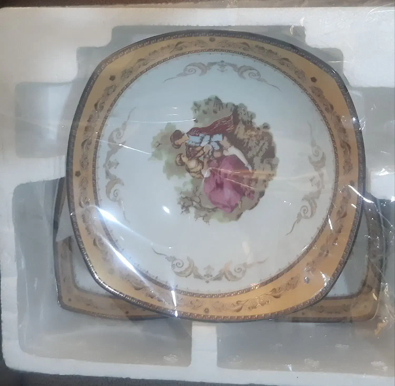 ظروف نو . سالاد خوری یا ماست خوری نو|ظروف سرو و پذیرایی|دهلران, |دیوار