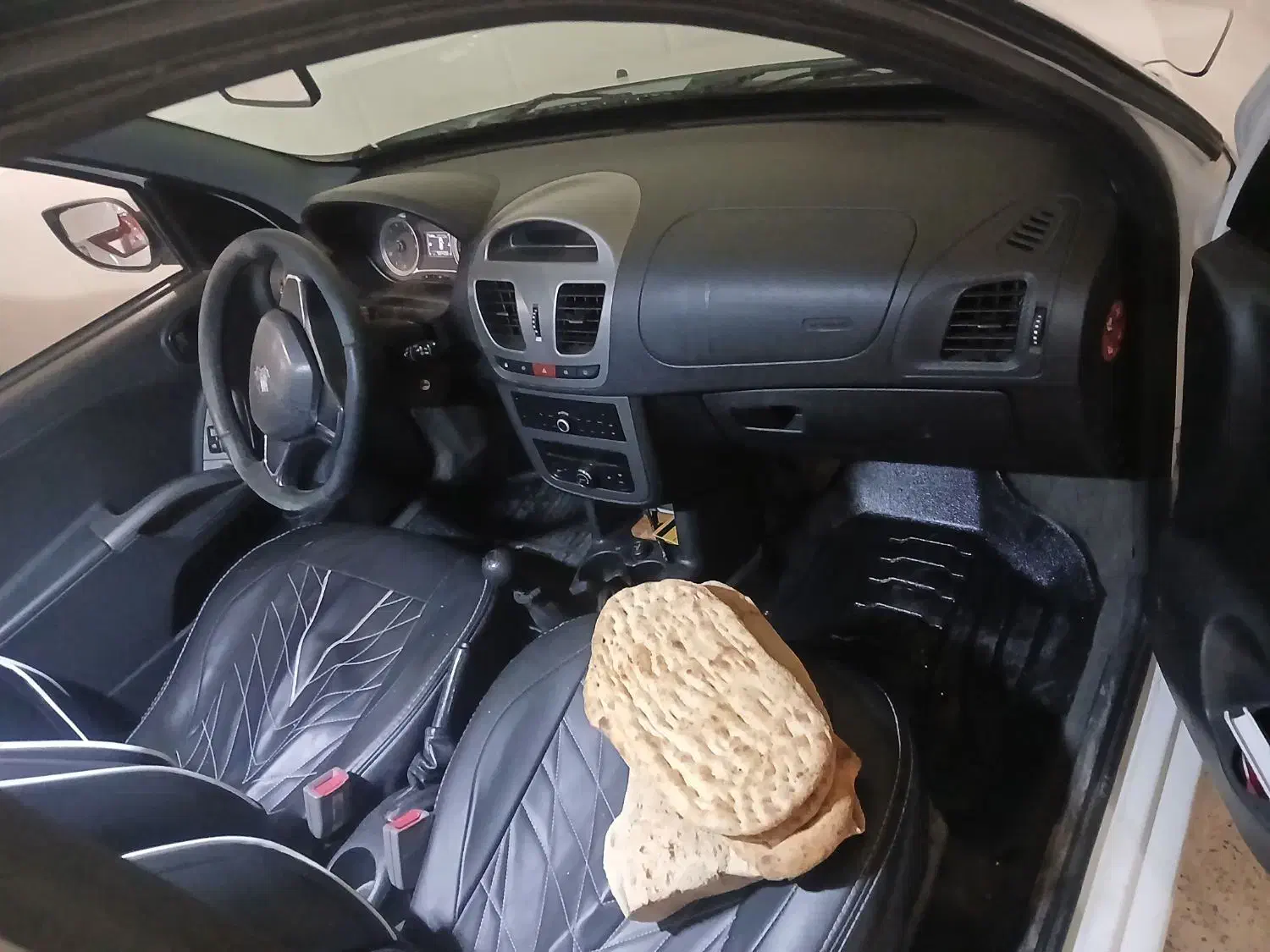 ساینا ۴۰۲|خودرو سواری و وانت|مشهد, رستگار|دیوار