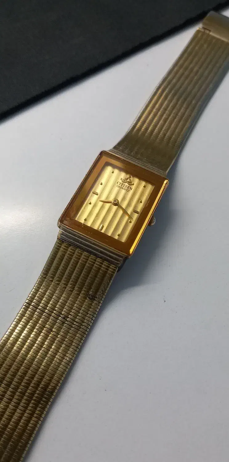 ساعت سیتیزن قدیمی|کلکسیون اشیاء عتیقه|سمنان, |دیوار