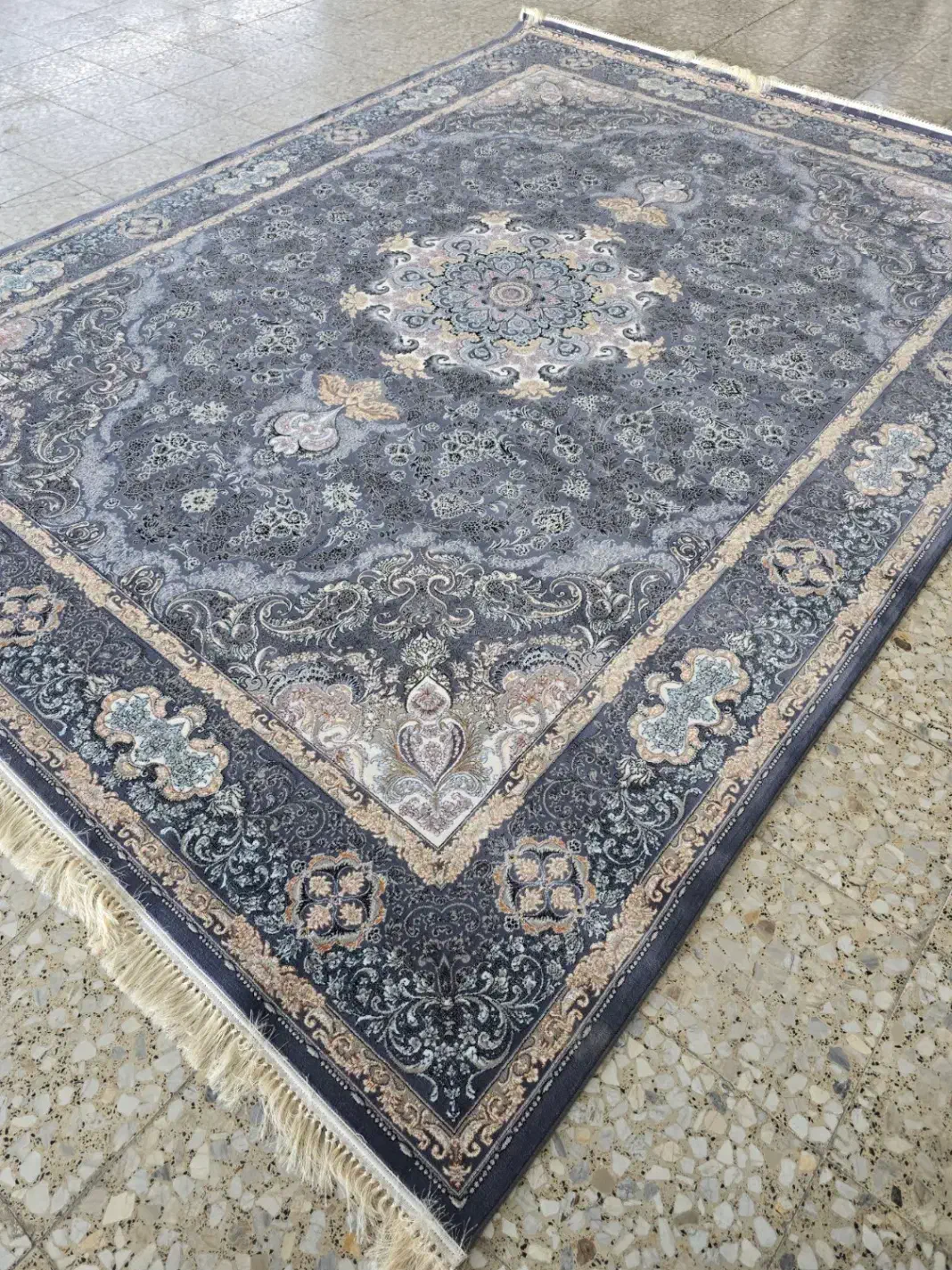 فرش کد نبات 1132444 تراکم 3000|فرش|تهران, شهرک شریعتی|دیوار