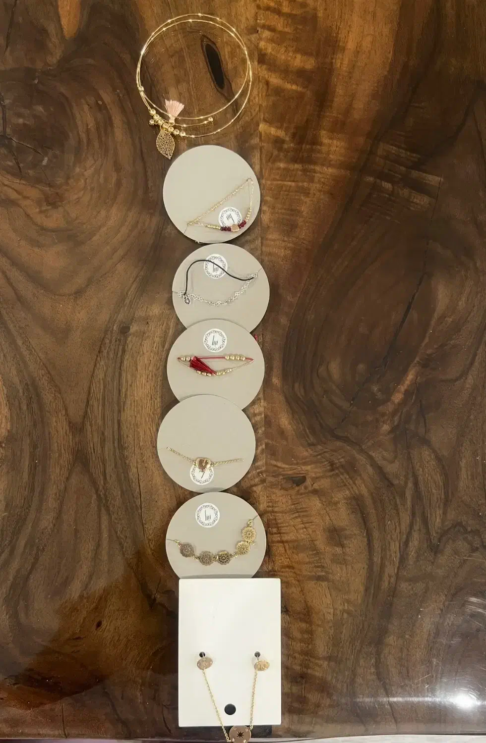 بدلیجات دستبند گوشواره گردنبند|بدلیجات|تهران, شهرک بوعلی|دیوار