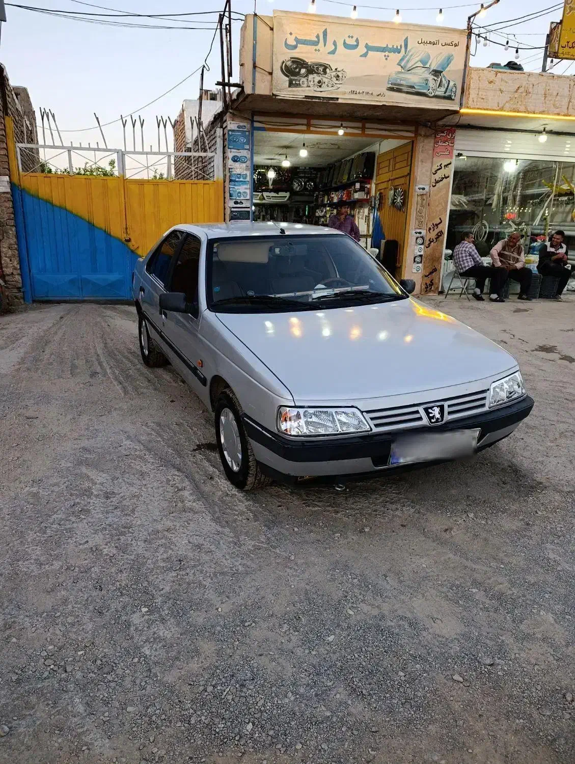 پژو ۴۰۵|خودرو سواری و وانت|اصفهان, براآن شمالی|دیوار