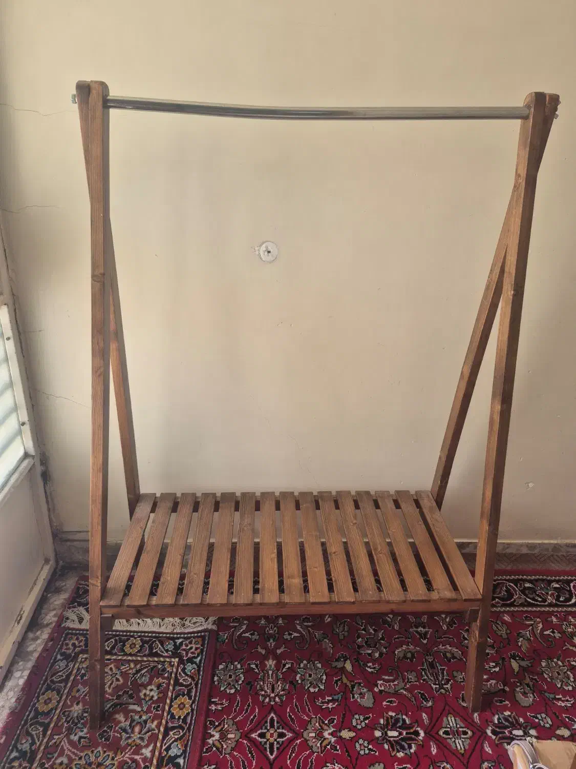 لباس اویز|بندرخت و رخت‌آویز|اهواز, شریعتی جنوبی|دیوار