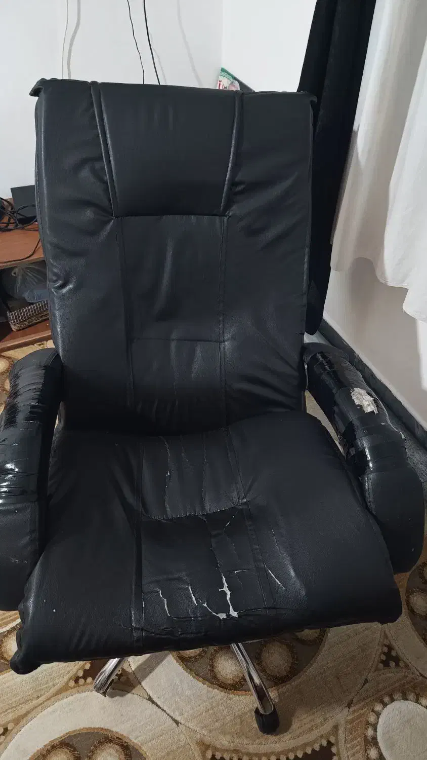 صندلی|صندلی و نیمکت|قم, انسجام|دیوار