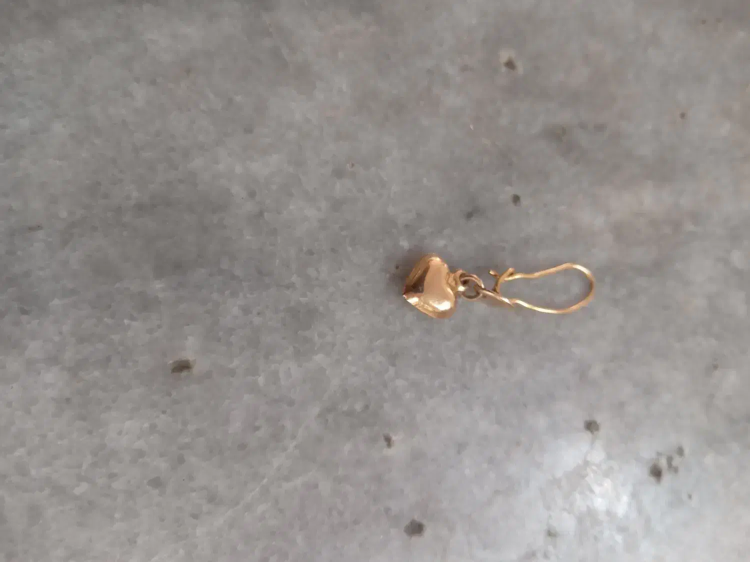 یک لنگه گوشواره بچگانه گمشده|جواهرات|قزوین, |دیوار