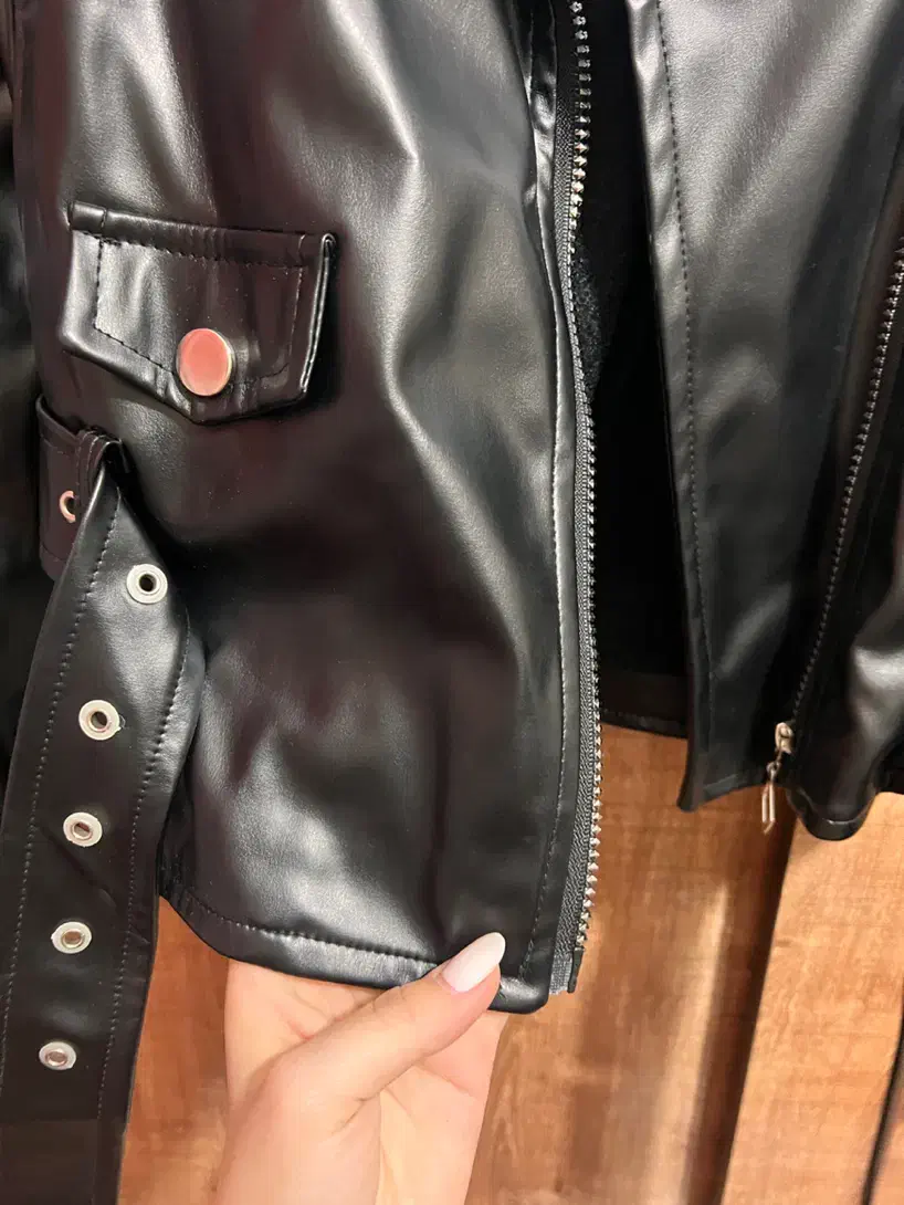 کت زنانه چرم صنعتی نو|لباس|ری, فیروزآبادی|دیوار