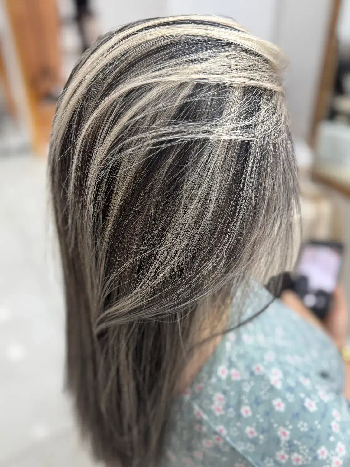 رنگ مو با جدید ترین تکتیک ها|خدمات آرایشگری و زیبایی|نهاوند, |دیوار