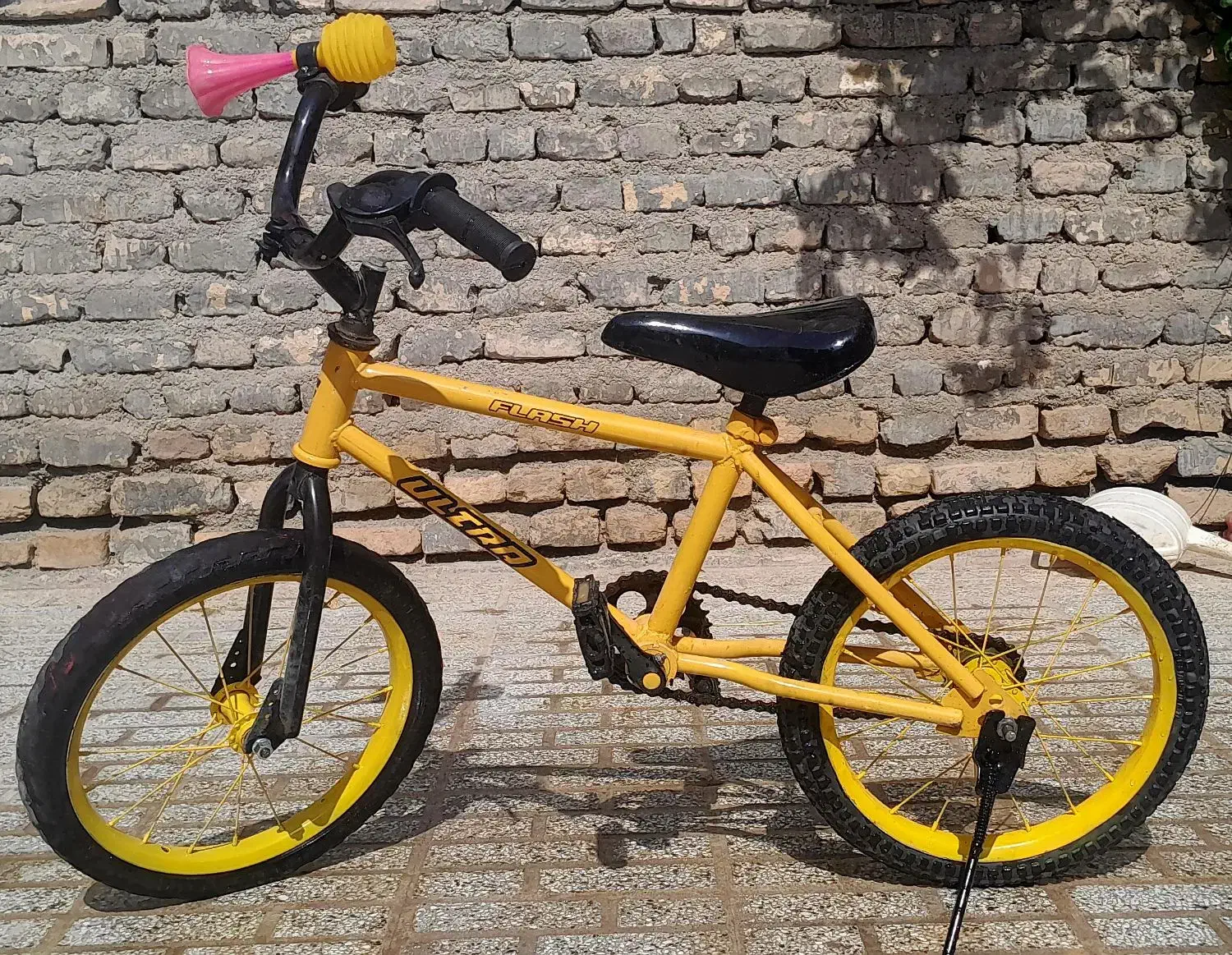 دو عدد دوچرخه 16سالم و مفت|دوچرخه، اسکیت، اسکوتر|تربتحیدریه, منظر|دیوار