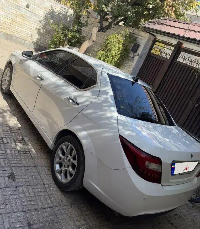 دنا پلاس اتومات مدل ۱۴۰۱|خودرو سواری و وانت|شهرکرد, |دیوار