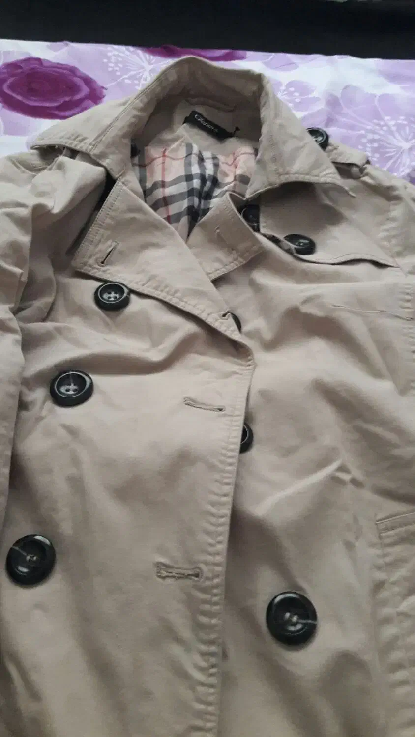 کاپشن،پالتو و بارانی سایز۴۰|لباس|صحنه, |دیوار