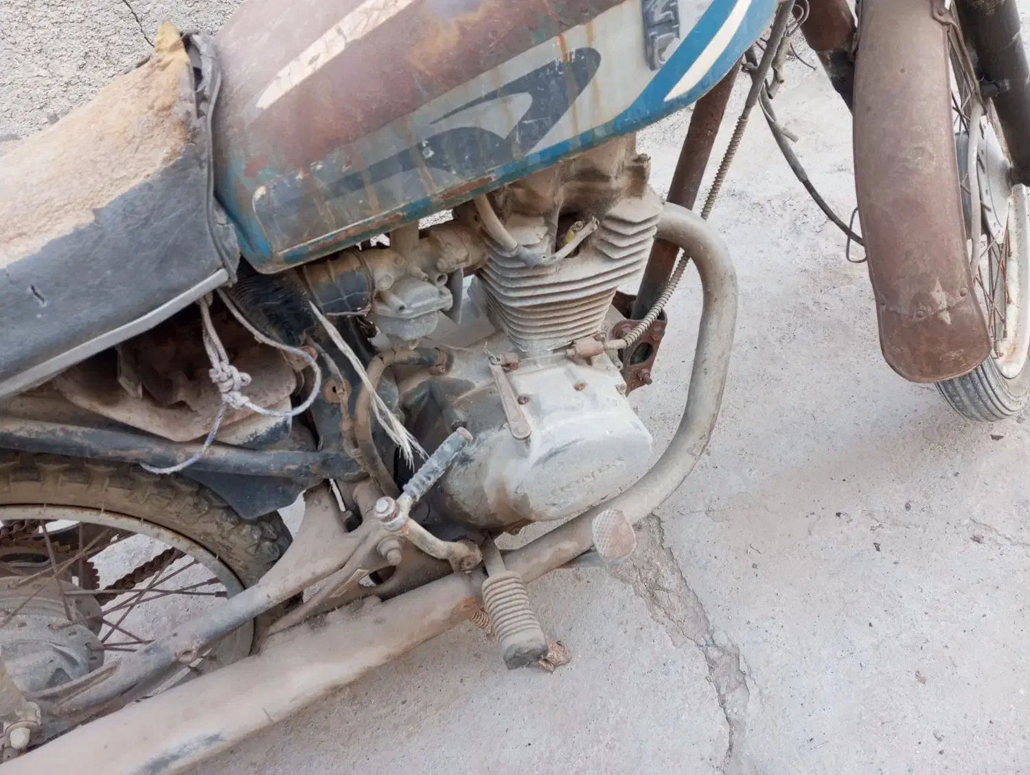 موتور مزایده سی جی ژاپن مدل 61|موتورسیکلت|گنبد کاووس, |دیوار