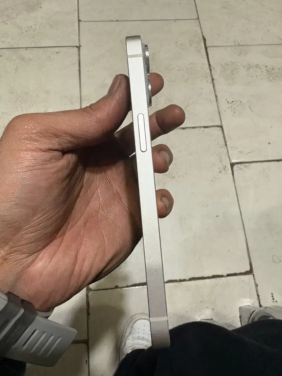 ایفون ۱۳نرمال|موبایل|قم, هفت تیر|دیوار