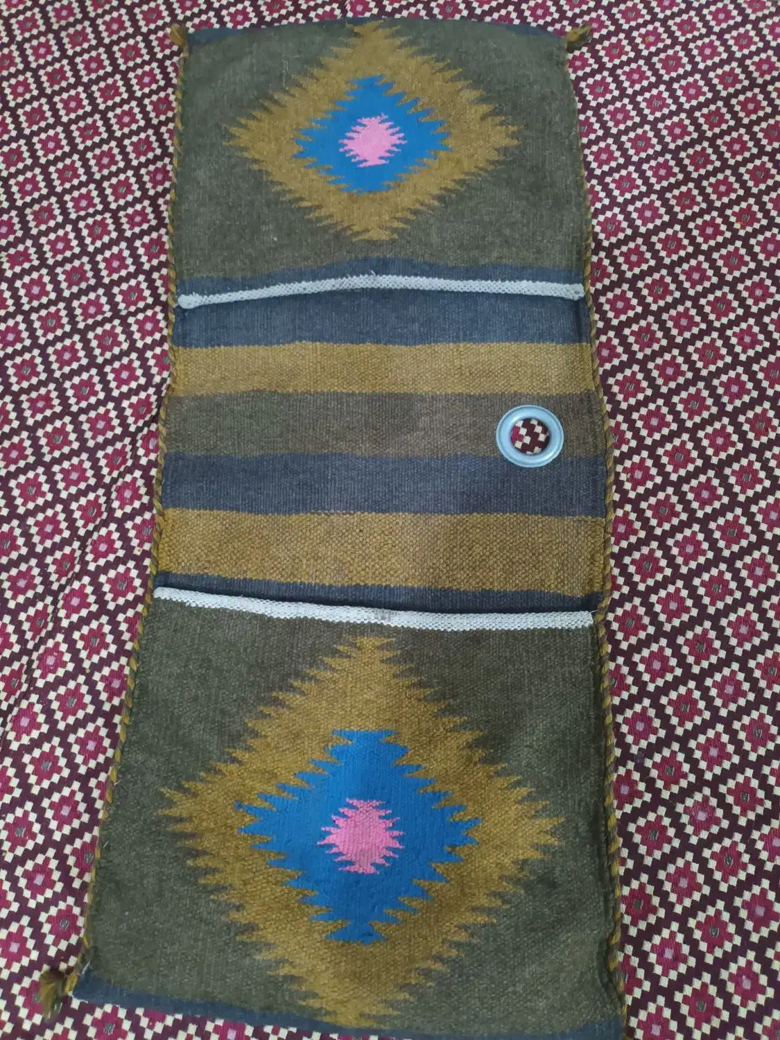 خورجین|گلیم، جاجیم، گبه|قم, سعادتی|دیوار