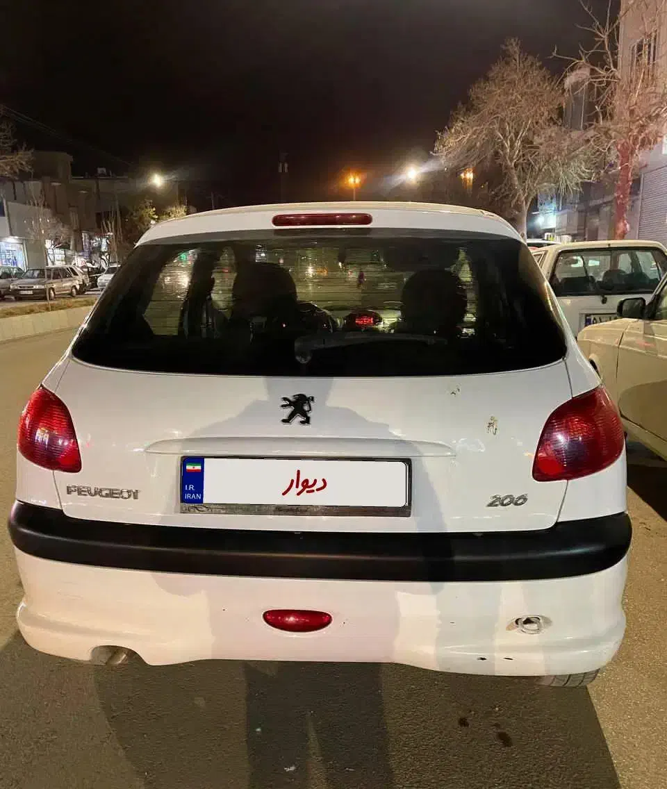 پژو ۲۰۶ بی رنگ|خودرو سواری و وانت|تهران, نارمک|دیوار