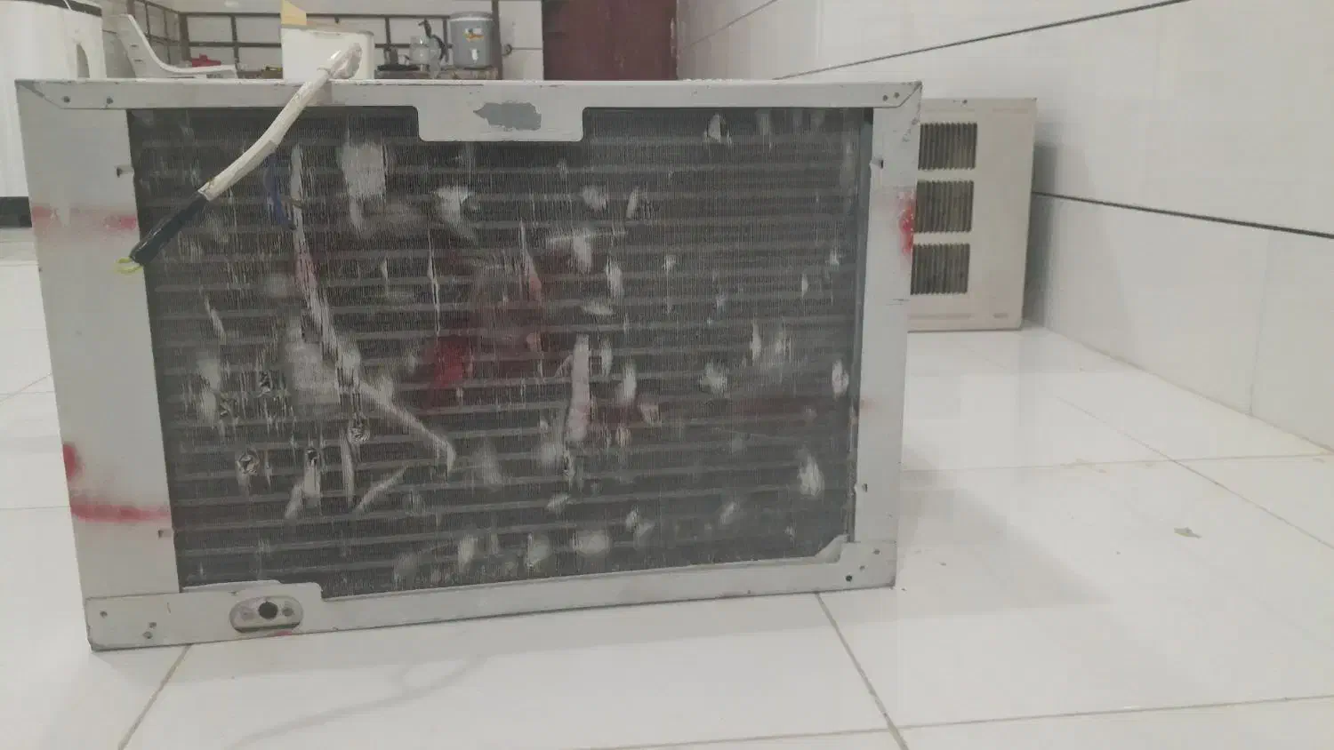 کولر گازی سالم سالم|کولر گازی و فن‌کوئل|چاه ورز, |دیوار